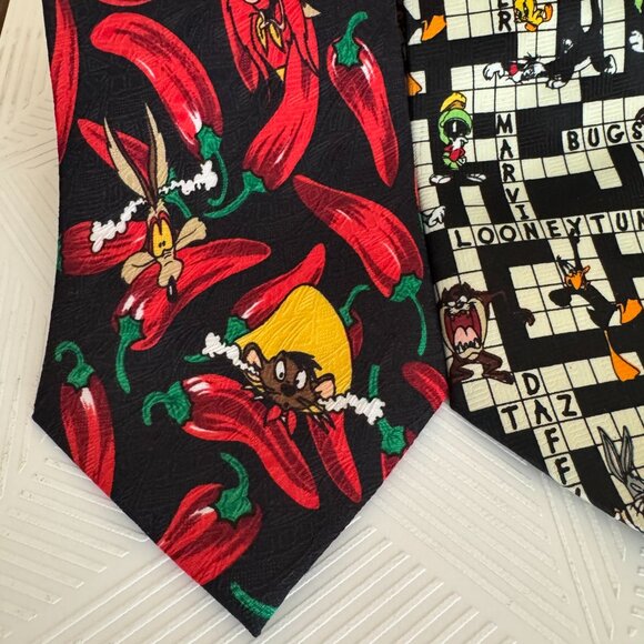 Looney Tunes Vintage 90s Lot of 5 Neck Ties Silk & Polyester Warner Bros - Picture 6 of 9